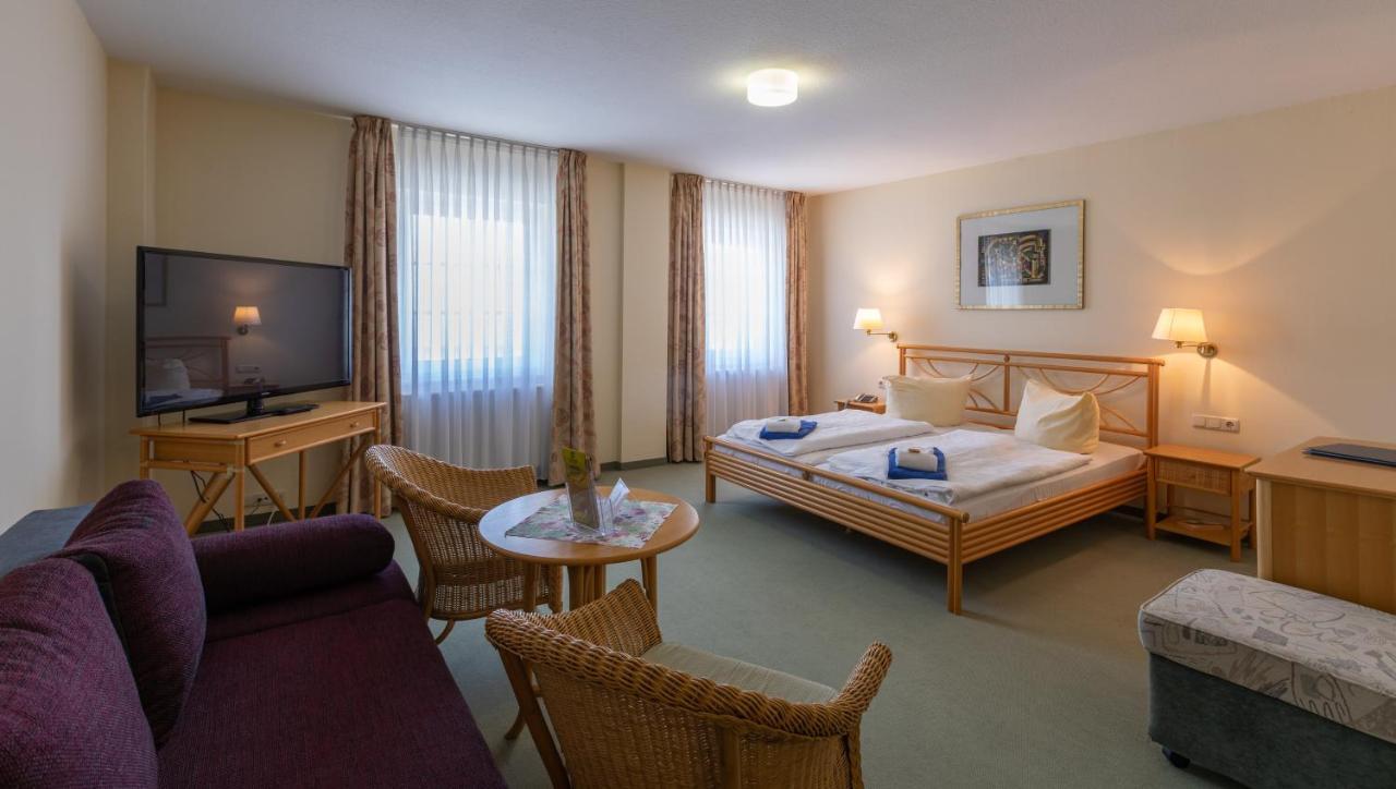 Hotel Am Wariner See Exterior photo
